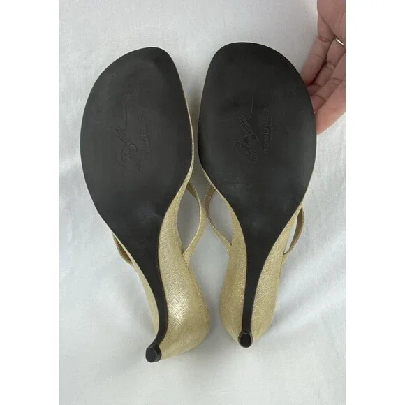 Donald J. Pliner Gold Sandals! Gorgeous. 10. - Picture 11 of 13